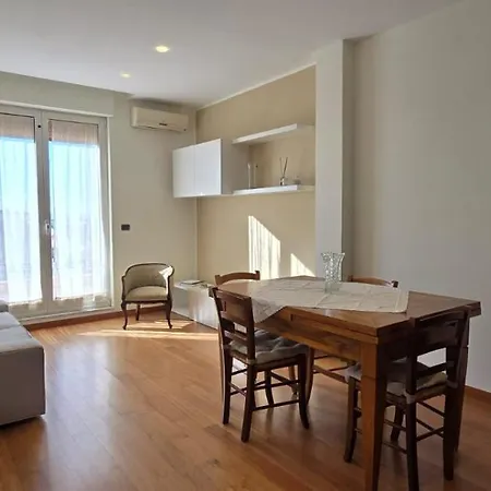 Tra Il Borgo Antico E Il Mare * Μπάρι